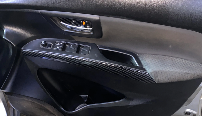 2016 Maruti S Cross ZETA 1.3, Diesel, Manual, 53,294 km, Driver Side Door Panels Control