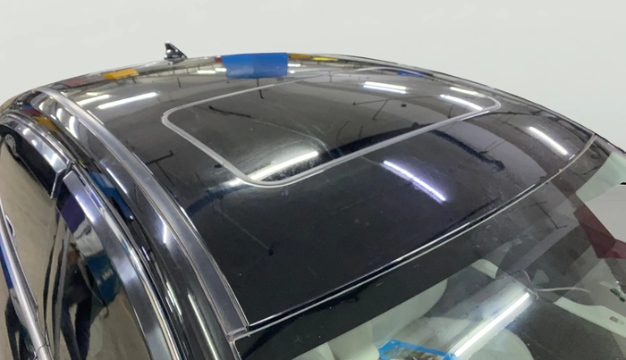 2023 Hyundai Verna SX (O) 1.5 MPI MT, Petrol, Manual, 33,081 km, Moonroof/ Sunroof