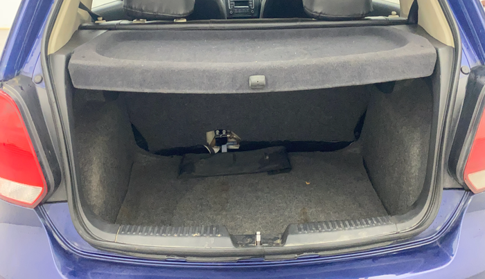 2013 Volkswagen Polo COMFORTLINE 1.2L PETROL, Petrol, Manual, 1,01,413 km, Boot Inside