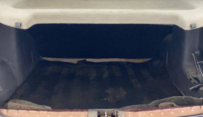 2014 Renault Duster 85 PS RXL DIESEL (OPT), Diesel, Manual, 1,26,494 km, Boot Inside