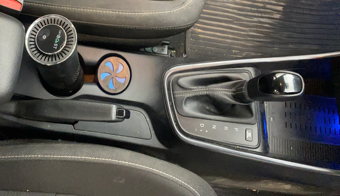 2022 Hyundai NEW I20 ASTA (O) 1.2 AT, Petrol, Automatic, 72,207 km, Gear Lever