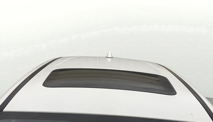 2022 Hyundai NEW I20 ASTA (O) 1.2 AT, Petrol, Automatic, 72,207 km, Moonroof/ Sunroof