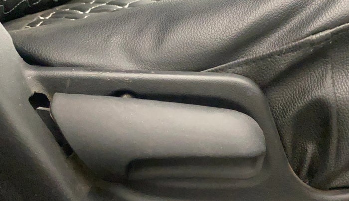 2013 Maruti Swift VXI, Petrol, Manual, 82,233 km, Driver Side Adjustment Panel