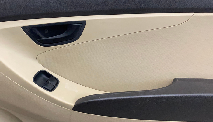 2018 Hyundai Eon ERA +, Petrol, Manual, 42,771 km, Driver Side Door Panels Control