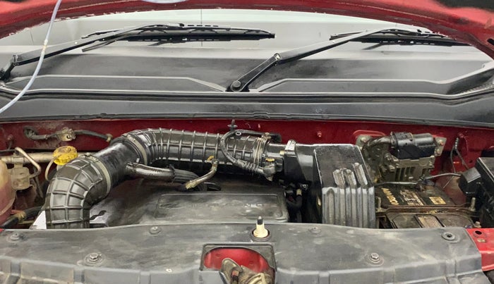 2017 Mahindra KUV 100 NXT K8 D 6 STR, Diesel, Manual, 84,353 km, Engine View