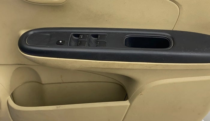 2014 Honda Mobilio 1.5L I-VTEC E, Petrol, Manual, 55,280 km, Driver Side Door Panels Control