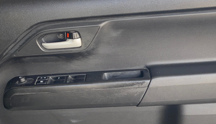 2020 Maruti New Wagon-R VXI (O) 1.0, Petrol, Manual, 96,325 km, Driver Side Door Panels Control