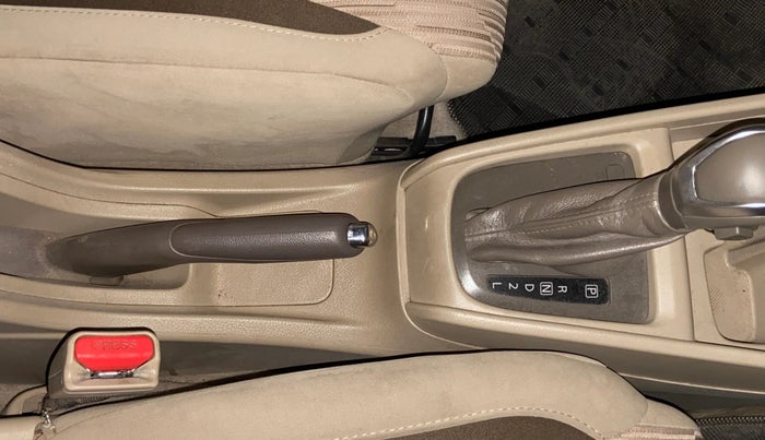 2020 Maruti Ertiga ZXI AT SHVS, Petrol, Automatic, 81,297 km, Gear Lever