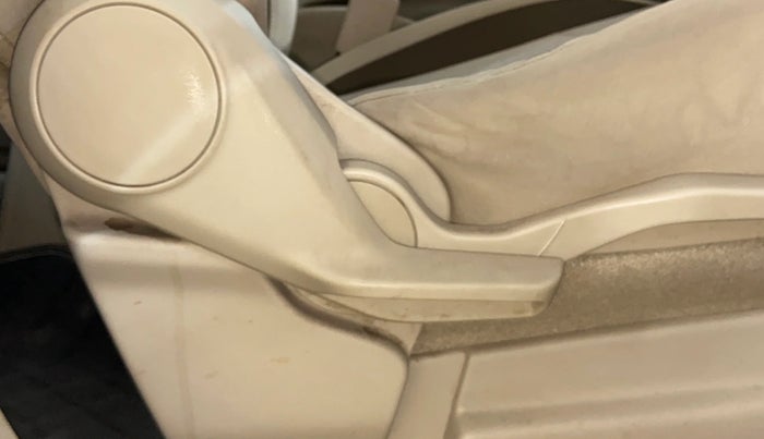 2020 Maruti Ertiga ZXI AT SHVS, Petrol, Automatic, 81,297 km, Driver Side Adjustment Panel