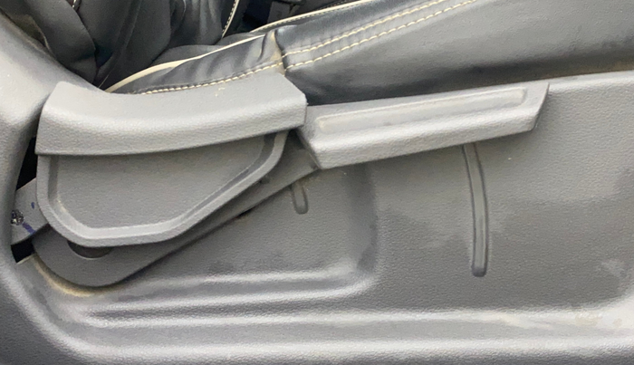 2020 Hyundai GRAND I10 NIOS MAGNA CORPORATE EDITION 1.2 KAPPA VTVT, Petrol, Manual, 46,613 km, Driver Side Adjustment Panel