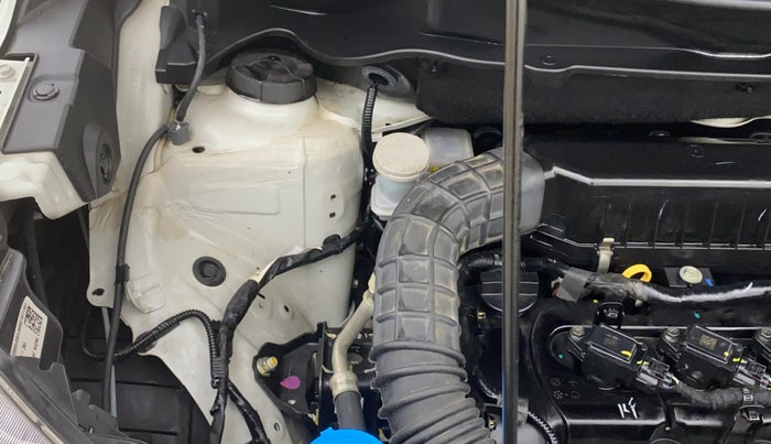 2022 Maruti XL6 ZETA AT, Petrol, Automatic, 23,299 km, Engine View - Right