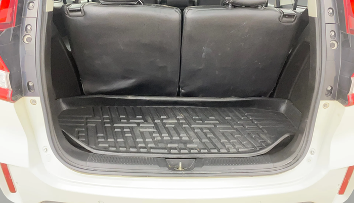 2022 Maruti XL6 ZETA AT, Petrol, Automatic, 23,299 km, Boot Inside