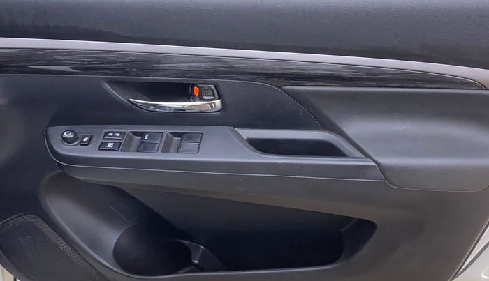 2022 Maruti XL6 ZETA AT, Petrol, Automatic, 23,299 km, Driver Side Door Panels Control