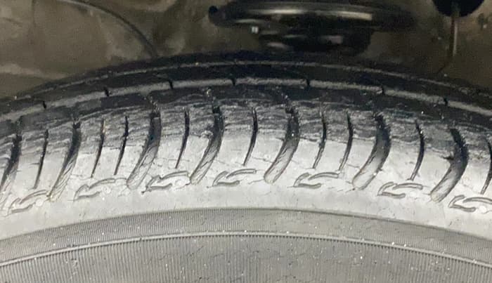 2019 Maruti S PRESSO VXI+, Petrol, Manual, 39,622 km, Left Front Tyre Tread