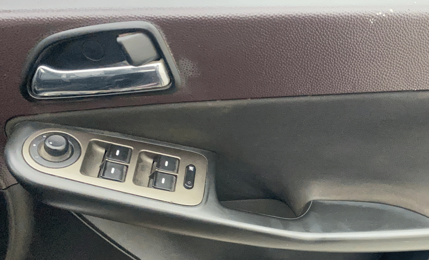 2012 Tata Manza EXL QUADRAJET, Diesel, Manual, 1,10,187 km, Driver Side Door Panels Control