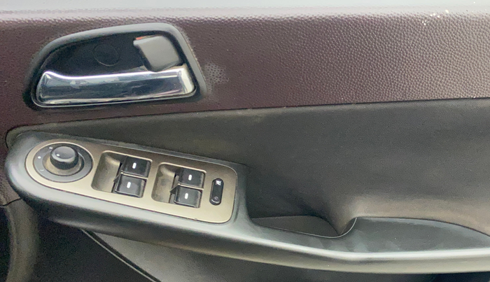 2012 Tata Manza EXL QUADRAJET, Diesel, Manual, 1,10,187 km, Driver Side Door Panels Control