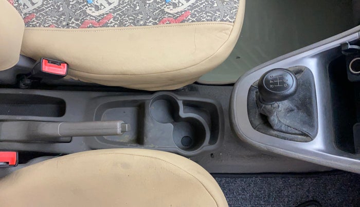 2013 Hyundai i10 SPORTZ 1.2, Petrol, Manual, 5,732 km, Gear Lever