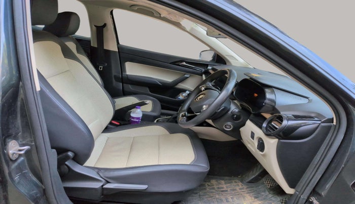 2023 Skoda SLAVIA STYLE 1.0L TSI AT, Petrol, Automatic, 45,216 km, Right Side Front Door Cabin