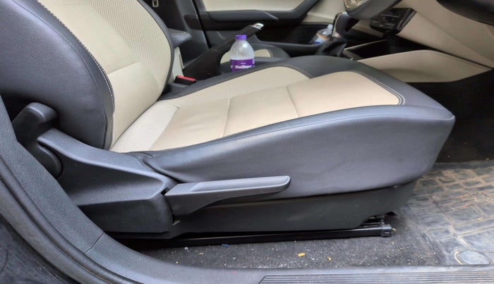 2023 Skoda SLAVIA STYLE 1.0L TSI AT, Petrol, Automatic, 45,216 km, Driver Side Adjustment Panel