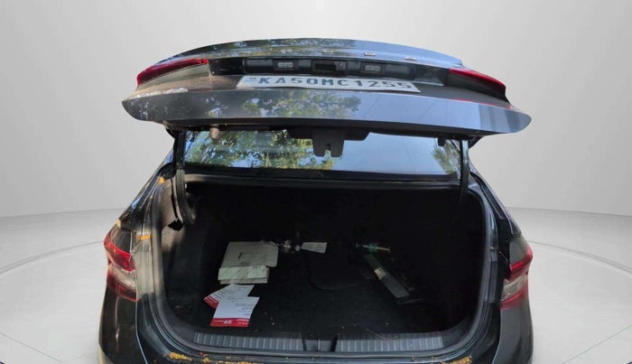 2023 Skoda SLAVIA STYLE 1.0L TSI AT, Petrol, Automatic, 45,216 km, Boot Door Open