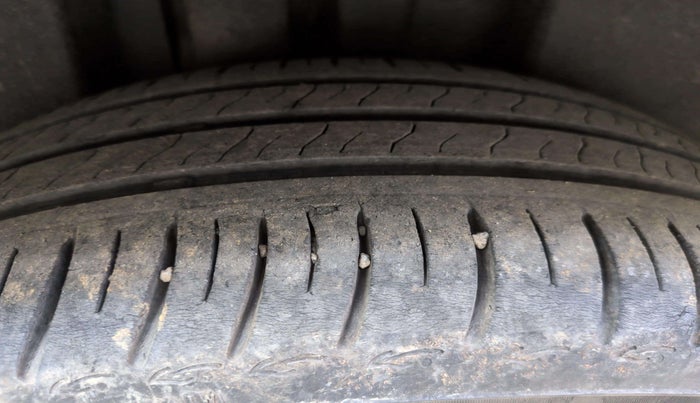 2023 Skoda SLAVIA STYLE 1.0L TSI AT, Petrol, Automatic, 45,216 km, Left Front Tyre Tread