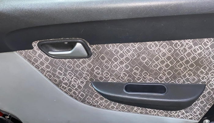 2018 Maruti Alto 800 LXI, Petrol, Manual, 24,767 km, Driver Side Door Panels Control