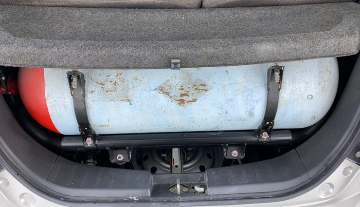 2011 Maruti Wagon R 1.0 LXI CNG, CNG, Manual, 42,228 km, Boot Inside