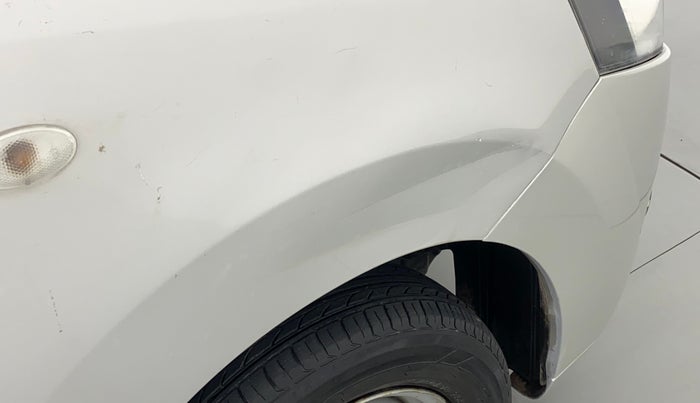 2011 Maruti Wagon R 1.0 LXI CNG, CNG, Manual, 42,228 km, Right fender - Slightly dented