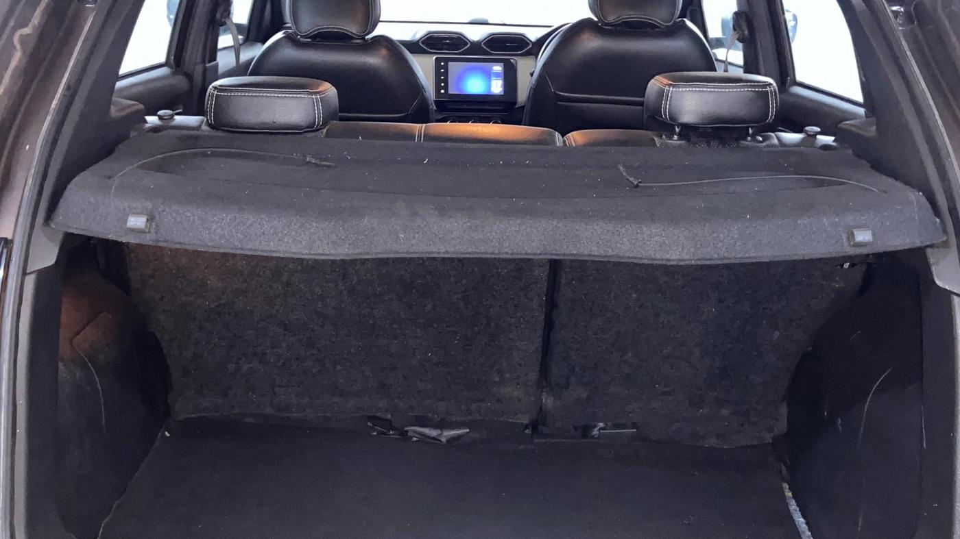 2021 Nissan MAGNITE XV MT, Petrol, Manual, 44,540 km, Boot Inside