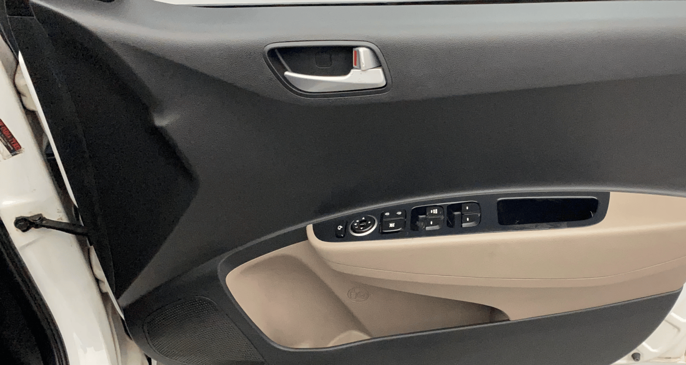 2019 Hyundai Grand i10 SPORTZ 1.2 KAPPA VTVT, Petrol, Manual, 77,045 km, Driver Side Door Panels Control