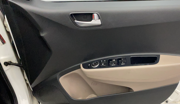 2019 Hyundai Grand i10 SPORTZ 1.2 KAPPA VTVT, Petrol, Manual, 77,045 km, Driver Side Door Panels Control