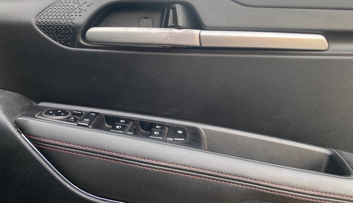 2020 KIA SONET GTX PLUS 1.0 DCT, Petrol, Automatic, 79,259 km, Driver Side Door Panels Control