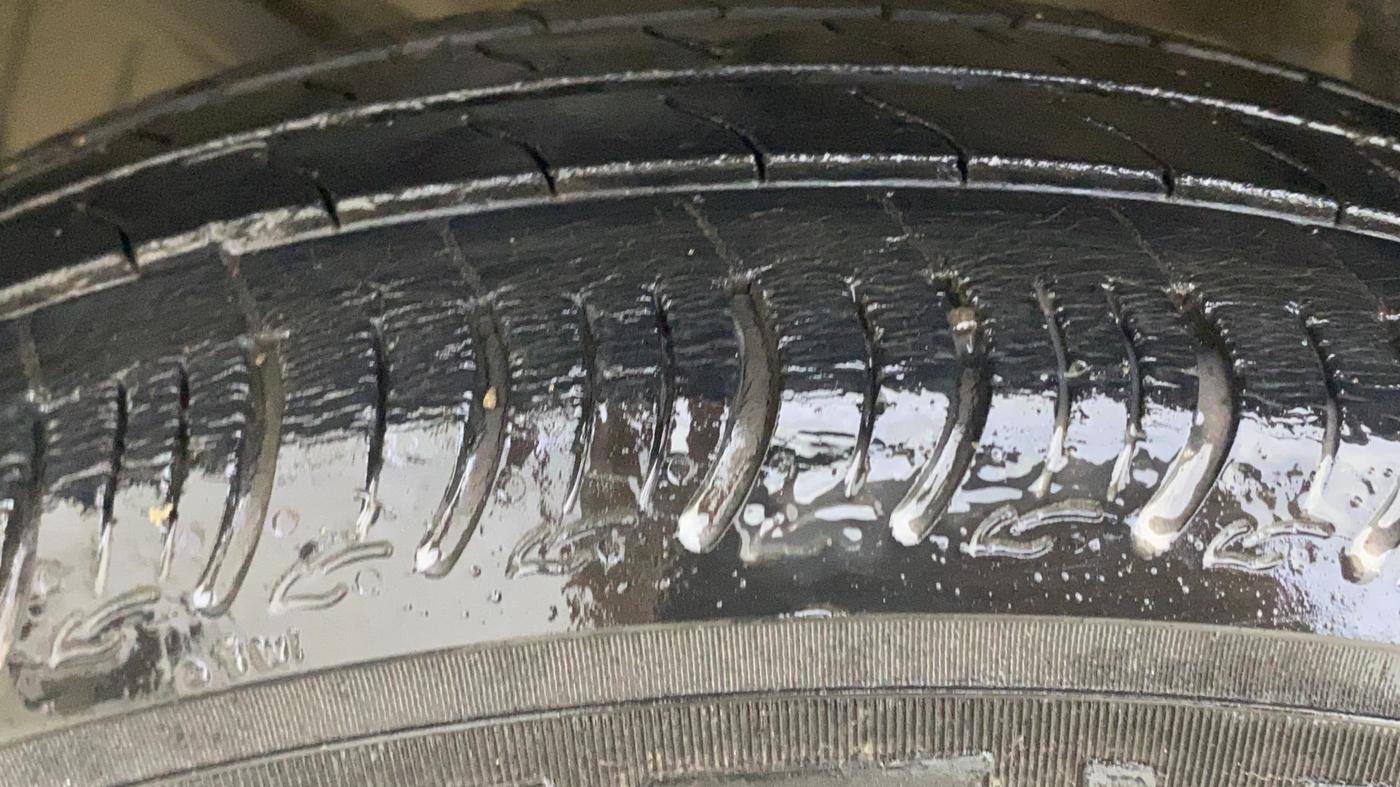 2020 Maruti S PRESSO VXI CNG, CNG, Manual, 23,610 km, Left Front Tyre Tread