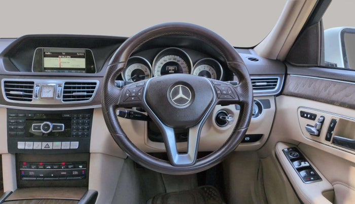 2013 Mercedes Benz E Class E 200 CGI, Petrol, Automatic, 40,546 km, Steering Wheel Close Up