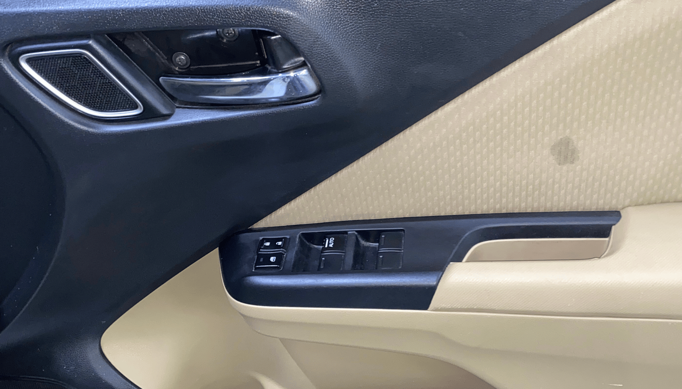 2019 Honda City 1.5L I-VTEC V MT, Petrol, Manual, 81,287 km, Driver Side Door Panels Control