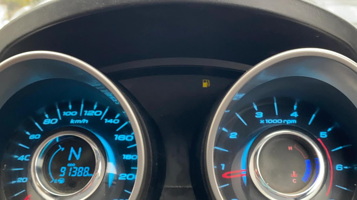 2019 Mahindra XUV500 W11, Diesel, Manual, 91,417 km, Odometer Image