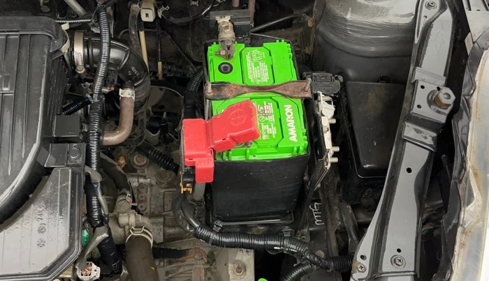 2015 Maruti Swift VXI, Petrol, Manual, 16,819 km, Engine View - Left