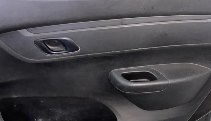 2018 Renault Kwid RXL, Petrol, Manual, 34,538 km, Driver Side Door Panels Control