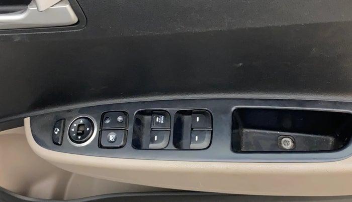 2015 Hyundai Grand i10 SPORTZ 1.2 KAPPA VTVT, Petrol, Manual, 31,215 km, Driver Side Door Panels Control