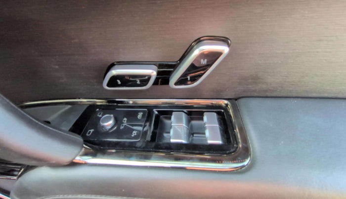 2022 Landrover Range Rover Sport AUTOBIOGRAPHY DYNAMIC 3.0 DIESEL, Diesel, Automatic, 12,437 km, Driver Side Door Panels Control