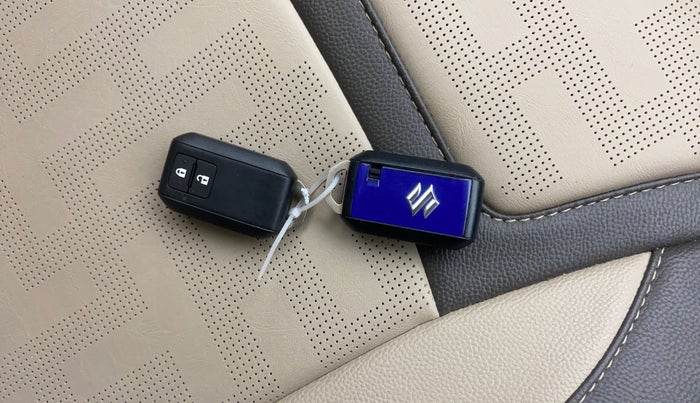 2021 Maruti Ertiga ZXI+ SHVS, Petrol, Manual, 21,258 km, Key Close Up