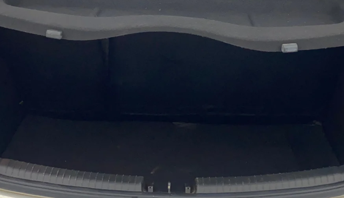 2016 Hyundai Grand i10 ASTA (O) 1.2 KAPPA VTVT, Petrol, Manual, 59,373 km, Boot Inside