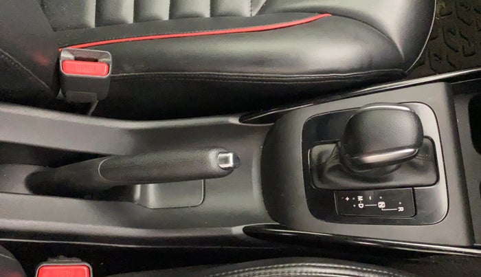 2022 Toyota Glanza V AMT, Petrol, Automatic, 36,144 km, Gear Lever