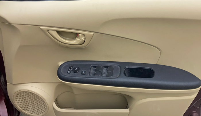 2015 Honda Amaze 1.2L I-VTEC SX, Petrol, Manual, 56,740 km, Driver Side Door Panels Control