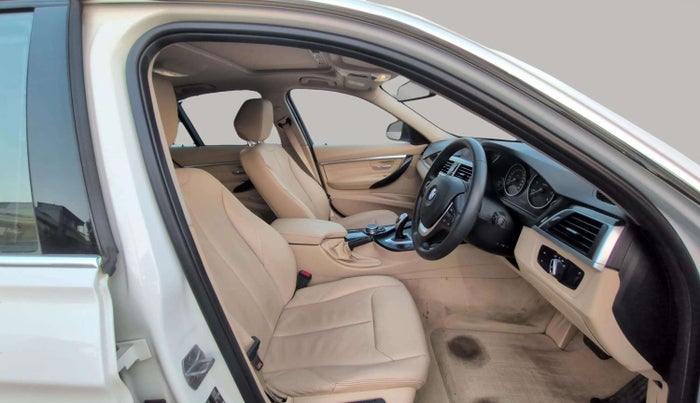 2016 BMW 3 Series 320d Luxury Line, Diesel, Automatic, 44,729 km, Right Side Front Door Cabin