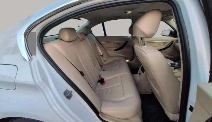 2016 BMW 3 Series 320d Luxury Line, Diesel, Automatic, 44,729 km, Right Side Rear Door Cabin