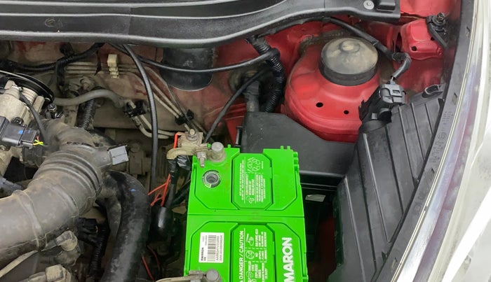 2017 Hyundai Eon MAGNA +, Petrol, Manual, 1,07,046 km, Engine View - Left