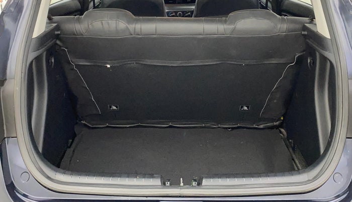 2022 Hyundai NEW I20 MAGNA 1.2 MT, Petrol, Manual, 9,348 km, Boot Inside