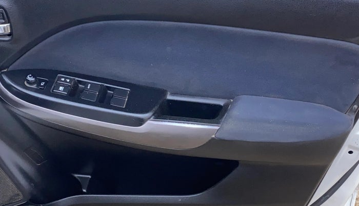 2021 Maruti Baleno ZETA PETROL 1.2, CNG, Manual, 74,299 km, Driver Side Door Panels Control