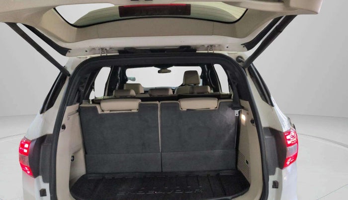 2018 Ford Endeavour TITANIUM 3.2 4X4 AT, Diesel, Automatic, 94,865 km, Boot Inside